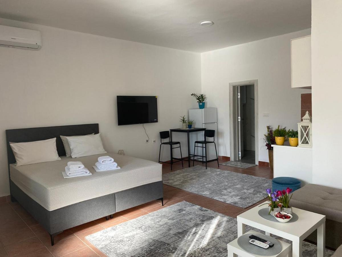 Olive Apartment Podgorica Eksteriør billede